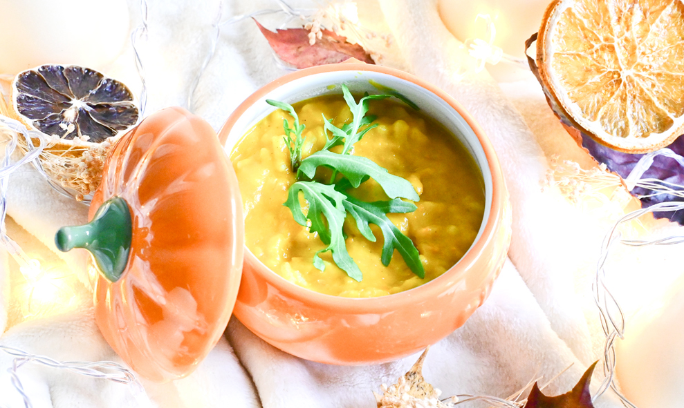 You are currently viewing Rezept: Kürbissuppe aus »Spuren der Magie – Herbst«